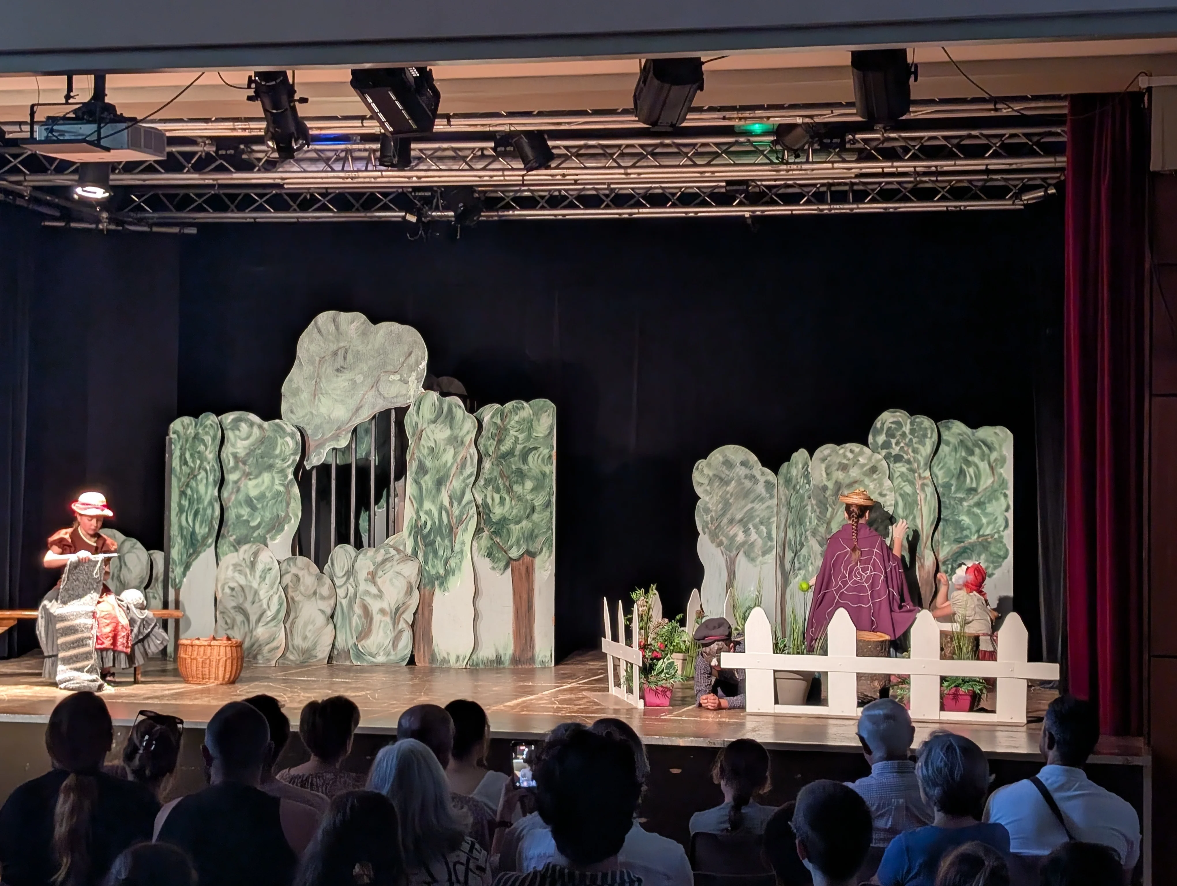 La sorcière et le commissaire